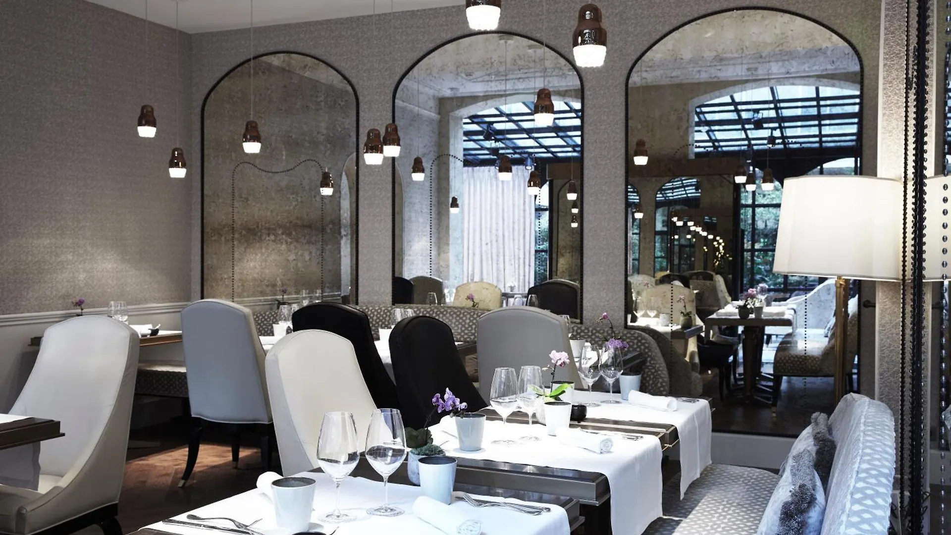 Hotel Le Narcisse Blanc Paris