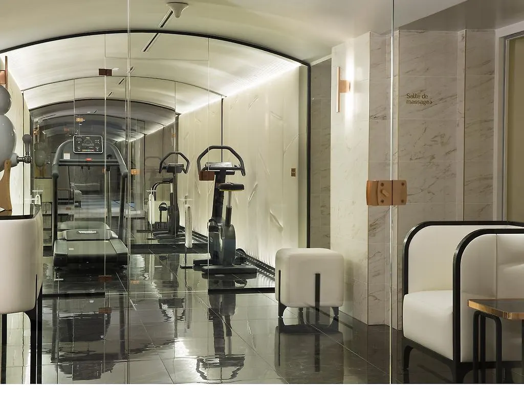 Le Narcisse Blanc Hotell 5*