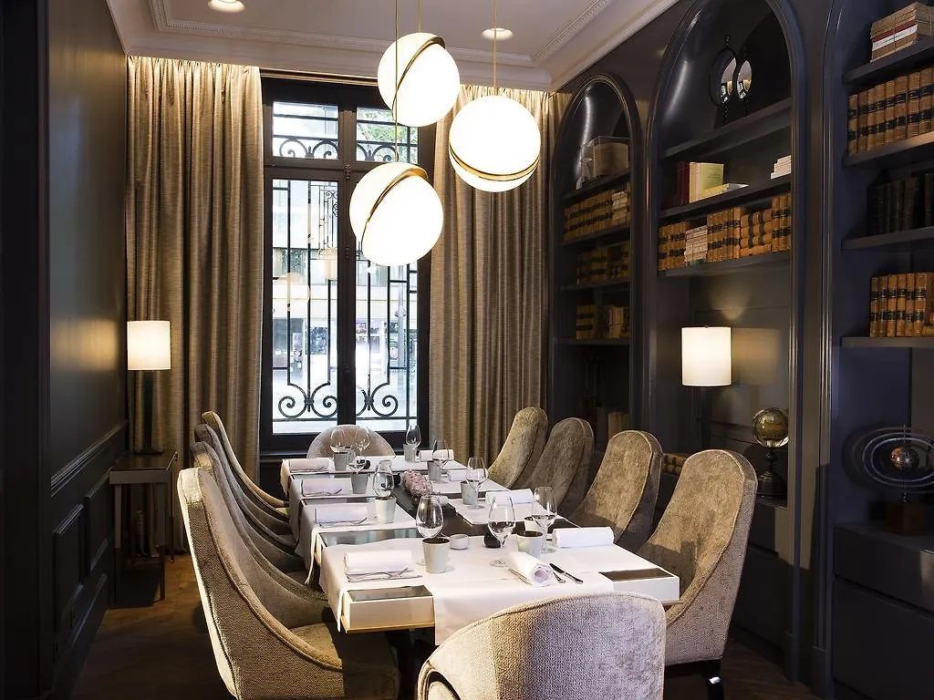Hotel Le Narcisse Blanc Paris