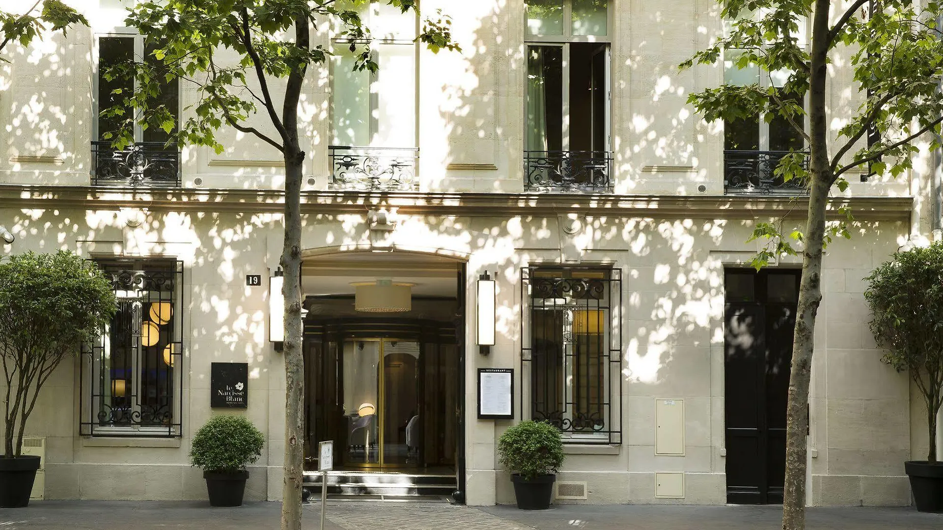 Le Narcisse Blanc Hotell 5*