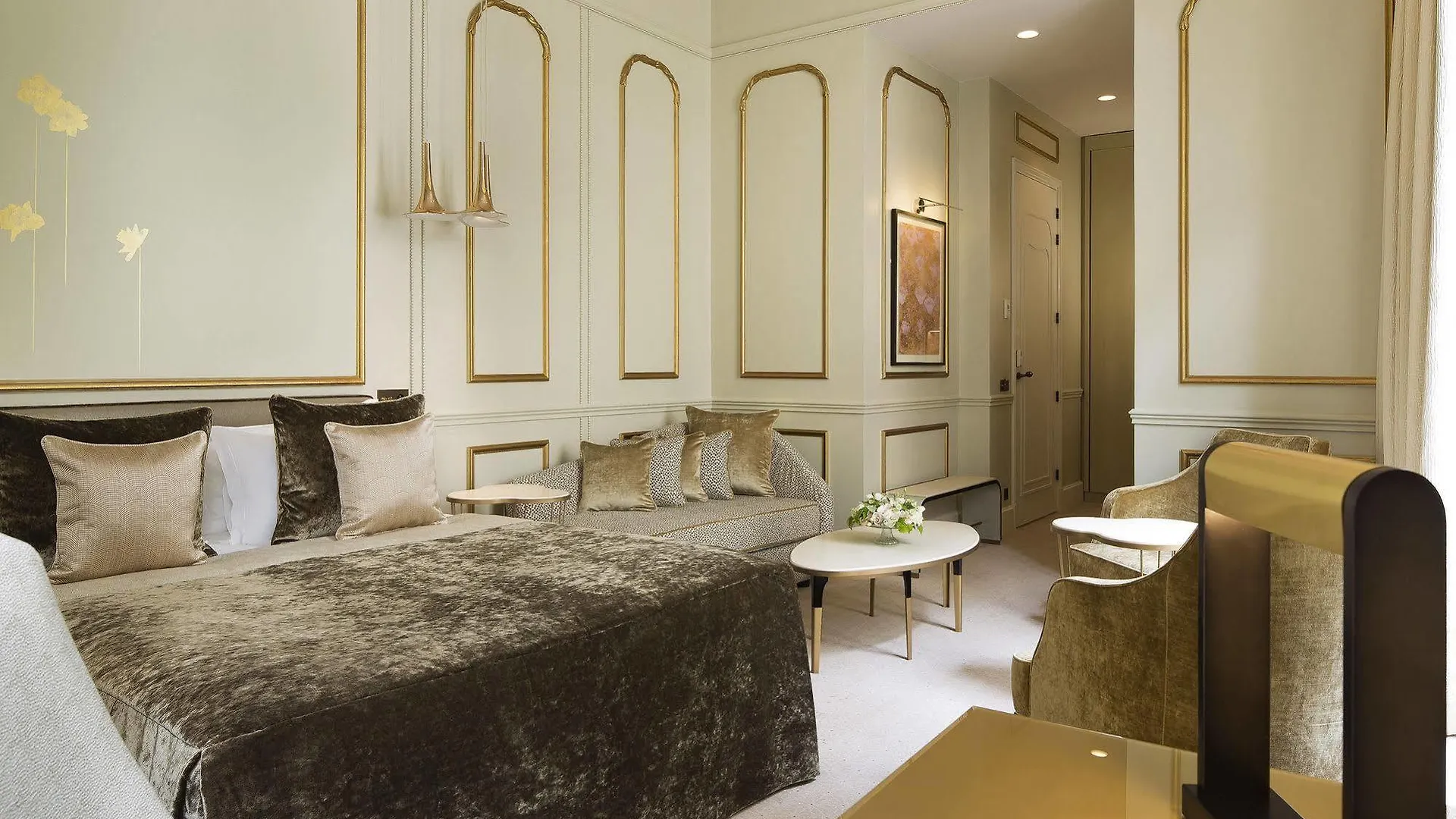 Le Narcisse Blanc Hotel 5*