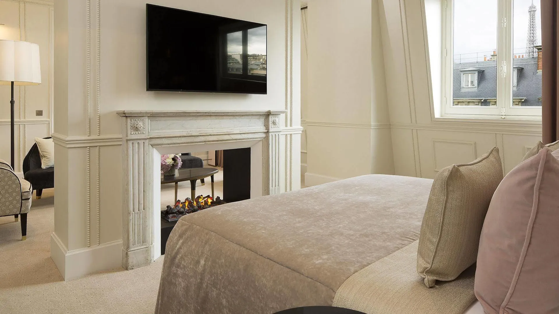 Le Narcisse Blanc Hotel