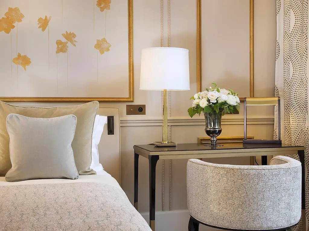 Le Narcisse Blanc 5* Parigi